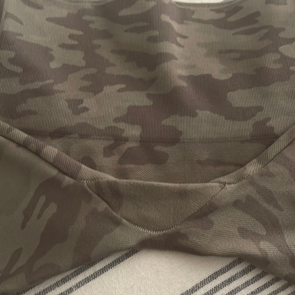 Spanx Look At Me Now Seamless Crop Leggings-XS - Picture 4 of 5